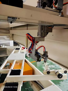 <span class=keywords><strong>ตู้</strong></span>พ่นสีงานไม้ตู้พ่นสีอัตโนมัติแบบเต็มตู้พ่นสีห้าแกนเครื่องพ่นสี<span class=keywords><strong>รถ</strong></span>ยนต์เวิร์คสเตชั่นตู้พ่น - Product Image 5