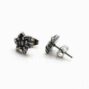 yunnique <b>Stud</b> <b>Earrings</b> Star Shape Titanium Steel Geometric Design Bezel Setting Red White <b>Black</b> Diamonds Fashion Jewelry - Product Image 2