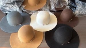 CLN6232 Chapeaux en feutre de laine à calotte ouverte en gros, calotte ouverte de 6 pouces, bord de 4 1/4 pouces, bandeau en cuir, style western - Product Image 2
