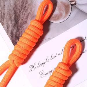 Porte-clés en macramé tressé en nylon fait main pour femmes, breloques de sac en corde style bohème, plusieurs couleurs pour décorations de sacs à main - Product Image 6