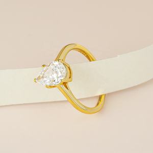 Anello da donna in oro placcato 18K 925 in argento Sterling per matrimoni con anello da festa di fidanzamento allungato a forma di pera - Product Image 1