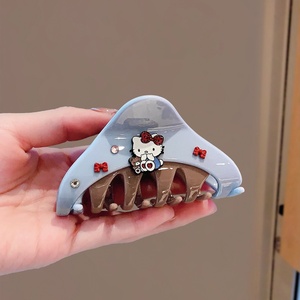 Nouvelle <span class=keywords><strong>pince</strong></span> à <span class=keywords><strong>cheveux</strong></span> en plastique de taille moyenne <span class=keywords><strong>Hello</strong></span> <span class=keywords><strong>Kitty</strong></span> pour filles, élégante et haut de gamme, <span class=keywords><strong>pince</strong></span> requin pour femmes - Product Image 3