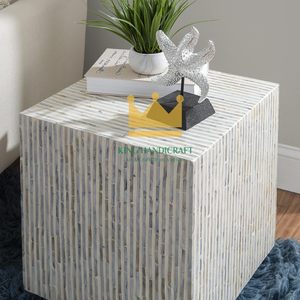 Mesa auxiliar de nácar hecha a mano, mesa de acento con incrustaciones para decoración del hogar de lujo, mesita de noche cuadrada de madera - Product Image 1