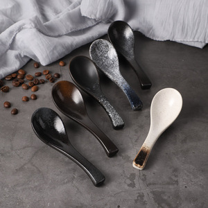 Ensemble de cuillères <span class=keywords><strong>à</strong></span> soupe <span class=keywords><strong>en</strong></span> céramique vintage personnalisées service de table cuillères de style japonais cuillères <span class=keywords><strong>à</strong></span> <span class=keywords><strong>café</strong></span> de cuisine pour restaurant - Product Image 2