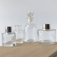Diffuseur aromatique vide en verre de récipient de parfum d'arôme de la meilleure qualité de 100ml avec le couvercle à vis et le carton de baguettes emballé