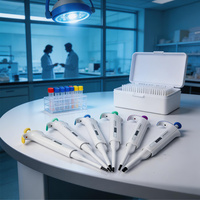 Pipetas de Volumen Ajustable de un Solo Canal de Plástico Qpette de Alta Calidad, 1000-10000L, Pantalla Táctil LCD, Multicolor, para Uso en Laboratorio