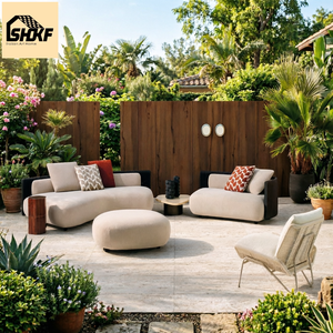 Ensemble de salon de jardin incurvé en rotin PE, avec table basse à plateau en pierre et pouf en galets, pour hôtels et complexes hôteliers - Product Image 4