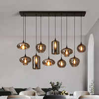 Luminaire suspendu en verre avec abat-jour gris fumé, style industriel, blanc chaud, hauteur réglable, pour îlot de cuisine intérieur de restaurant