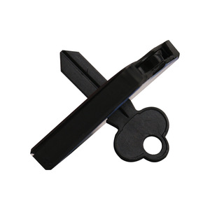 Boîte à tours de magie Magic Pleasure Party avec clé 5x5x0,5cm, accessoires de magie de close-up pour divertissement - Product Image 3