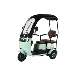 Venta al por mayor de triciclos eléctricos de fabricación china con asientos de doble fila y cubierta, triciclos eléctricos urbanos - Product Image 1