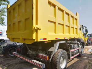 <span class=keywords><strong>Camion</strong></span> à benne basculante CNHTC 6X4 HOWO NX 10 roues, <span class=keywords><strong>18</strong></span> mètres cubes, norme d'émission Euro 2 avec moteur diesel - Product Image 6