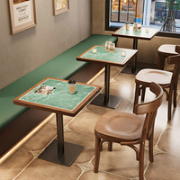 Table à manger carrée en marbre vert, chaise à dossier en bois massif, piétement en métal noir mat, mobilier de café et de restaurant