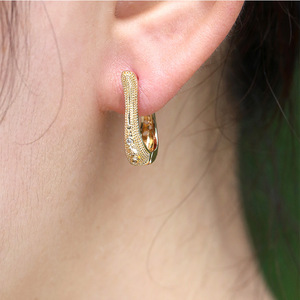 Orecchini Pendenti a U Vintage con Zirconi per Donne, Eleganti Gioielli Dorati alla Moda - Product Image 2