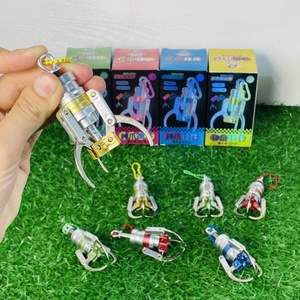 เครื่องเกมคีบตุ๊กตาขนาดเล็กแบบพกพา รุ่นใหม่มาแรง พร้อมพวงกุญแจโลหะ ของรางวัลสำหรับเด็ก - Product Image 3