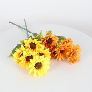 Fleur artificielle en soie Jessie, tournesol à 5 têtes, 57 cm, pour décoration intérieure, accessoires de mariage - Product Image 2