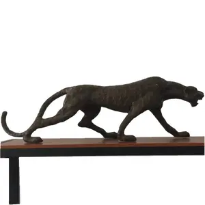 Hot Selling Cheetah Bronze Kunst Leopard Statue Black Panther Skulptur zum Verkauf