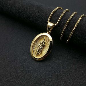 yunnique Stainless Steel Oval Pendant Necklace With <b>Diamond</b> Pave Setting For Unisex Gift - Product Image 4