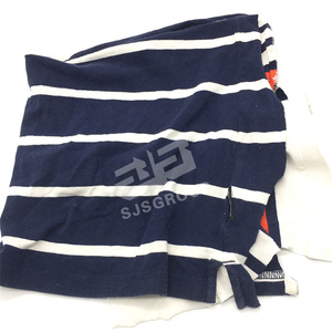 Stracci di T-shirt in cotone bianco chiaro ad alto contenuto di cotone, scarti tessili industriali - Product Image 3