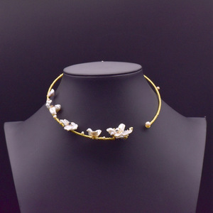 Collar de Perlas con Diseño Elegante para Mujer, Ideal para Bodas y Fiestas, Accesorio Artesanal Duradero - Product Image 1