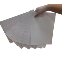 Papier d'impression offset non couché sans bois 250 g/m² pour emballage cadeau, livres et brochures avec logo personnalisé