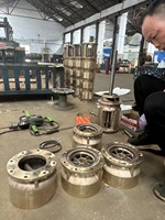 Pompe submersible ultra haute pression en acier inoxydable 100 CV avec moteur à noyau en cuivre et conception multi-étages pour puits forés/puits profonds