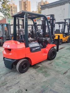 Forklift TOYOTA FD30 Bekas 3 Ton Kondisi Baik Produk Asli Jepang Laris Manis Tiga Tiang dengan Side Shift - Product Image 3