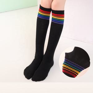 Kaus kaki rajut tanpa kelim model tabung panjang, kaus kaki seragam sekolah motif garis-garis, kaus kaki tinggi selutut tren Amerika untuk anak laki-laki dan perempuan - Product Image 2