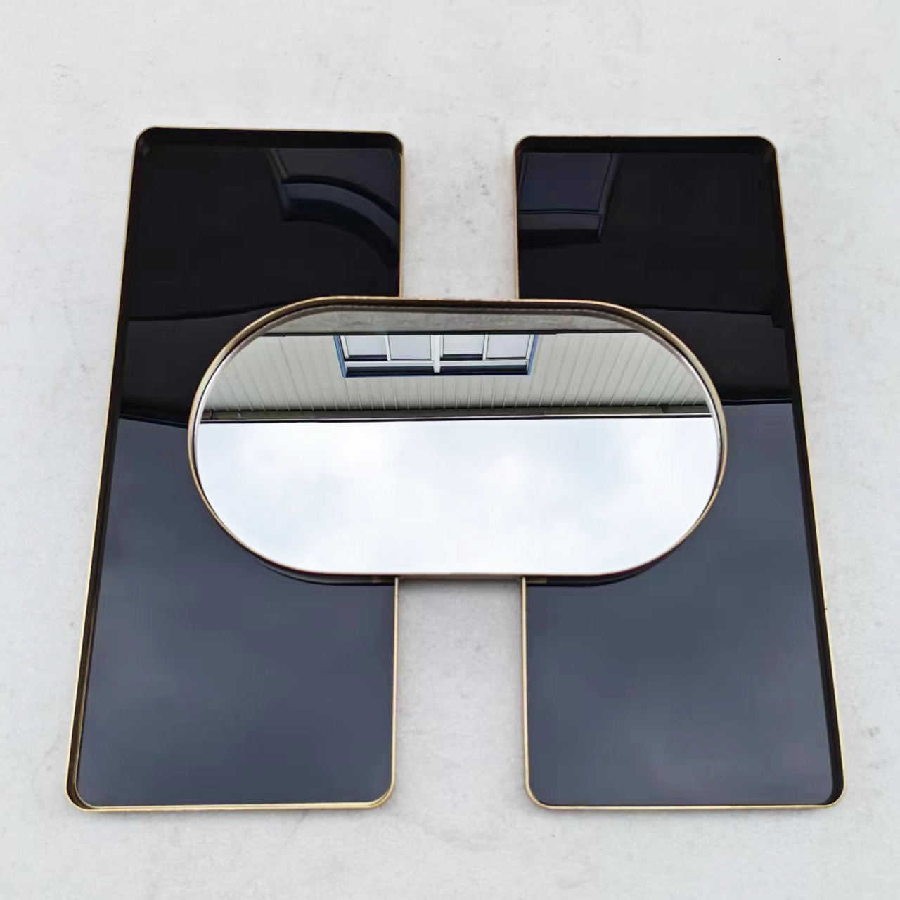 black Acrylic with gold frame FUDA790-40