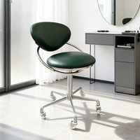 Tabouret de pédicure en cuir pour salon de beauté, design spécial, avec dossier et 5 roulettes