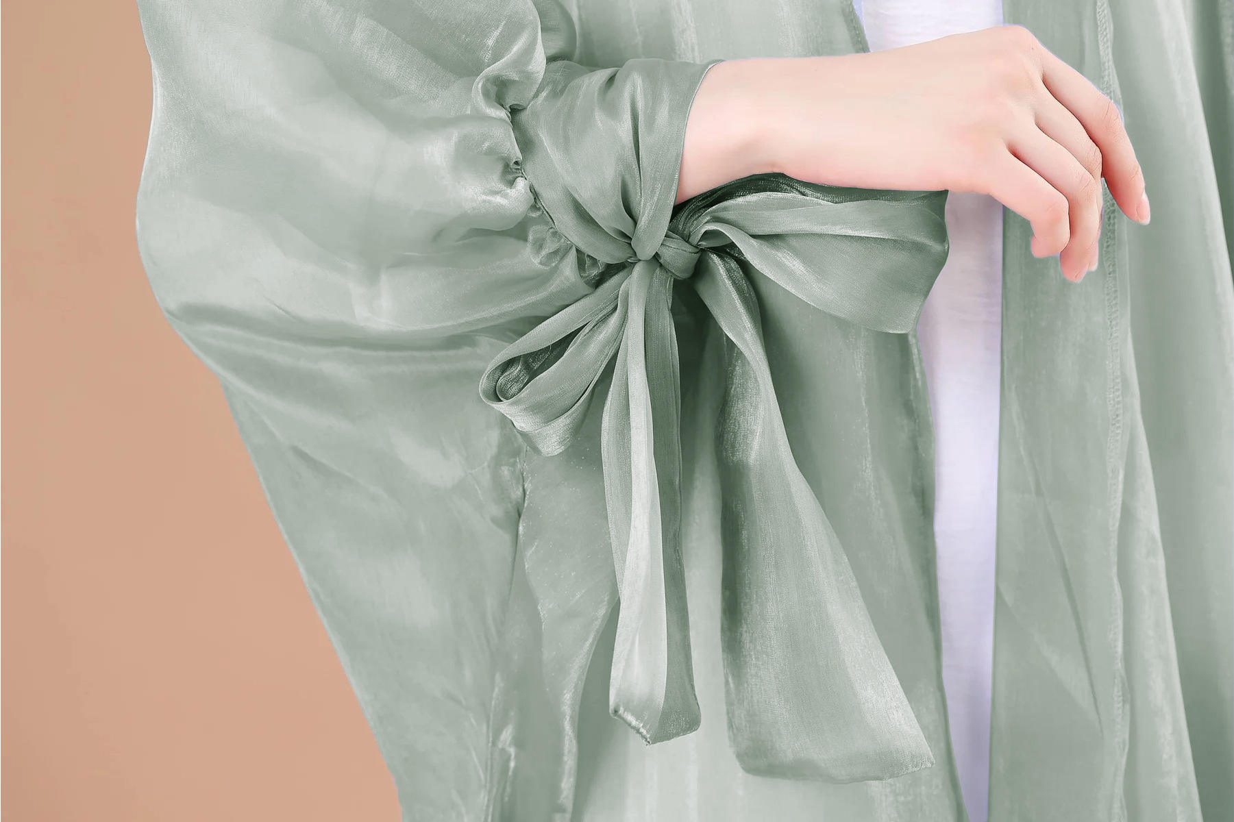 สีเขียวเทา