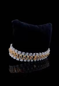 Reloj de diamantes de moissanita clásico de fabricación india Diseño elegante de lujo para uso diario Ocasiones Suministro al por mayor disponible - Product Image 3