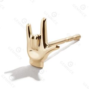 Pendientes de Botón de Moda con Diseño de Lenguaje de Señas 'Te Amo', Chapados en Oro de 18k y Rodio, de Latón Gemnel, para Mujer - Product Image 6