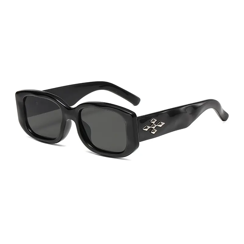 Kacamata hitam uv400 klasik luar ruangan baru 2024 kacamata hitam label pribadi grosir kacamata hitam wanita modis