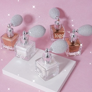 Venta al por mayor logotipo personalizado nueva belleza vegano <span class=keywords><strong>polvo</strong></span> suelto resaltador Etiqueta Privada líquido cara cuerpo resaltador Mineral <span class=keywords><strong>polvo</strong></span> <span class=keywords><strong>Spray</strong></span> - Product Image 1