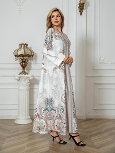 Magnifique Abaya Arabe Modeste et Respirante en Polyester Anti-Statique à Imprimé Floral, Robe de Mariage Perlée de Diamants, Style Musulman de Dubaï Islamique - Product Image 4