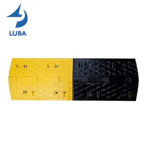 Road Bumps Price Good Quality Yellow Black 500x350x50mm Guarantee Rubber Road Hump Traffic Speed Bump