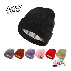 Gorro de Punto Acrílico Unisex con Forro de Satén, Gorro Cálido y Holgado para Adultos con Bordado, Protección para el Cabello, Color Sólido, para Ciclismo y Uso Diario - Product Image 1