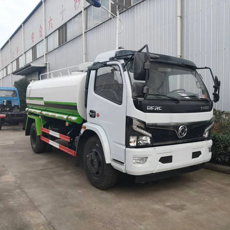 Dongfeng 5m3 nước xe tải chở dầu phun nước Xe tải sản phẩm 4x4 Nước xe tải chở dầu