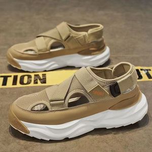 Baskets pour hommes Été Nouveau Respirant Maille Mince Creusé Chaussures de Sport Jeunesse All Senior Sense Daddy Hommes Chaussures Chaussures de Sport - Product Image 5