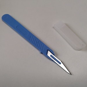 Sterile Disposable Surgical Scalpel Blade With Plastic Handle For <b>Lab</b> Use - Product Image 5