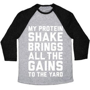 Mon shake protéiné apporte toutes les performances sur le terrain – T-shirt de baseball unisexe en tissu mélangé - Product Image 4