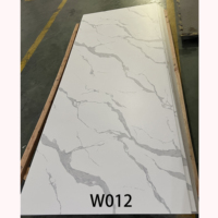 Panneau mural SPC en PVC de 3 mm et 4 mm, design marbre, polyvalent pour la décoration intérieure, salon, chambre, salle de bain, douche