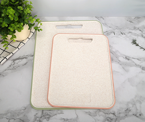 Planche à découper en paille de blé, 2 tailles, avec bord antidérapant, pour la viande, les légumes et les fruits, disponible en plusieurs modèles. - Product Image 6