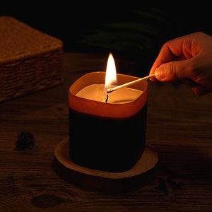 Bougies Parfumées Artisanales Écologiques en Cire de Soja à Mèche en Bois, aux Huiles Naturelles, pour Décoration d'Intérieur, Mariage et Fêtes de Noël - Product Image 3