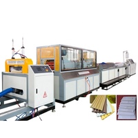 Machine de fabrication de persiennes et de lames en PVC, ligne de production d'éléments architecturaux liés à la construction haute performance