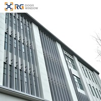 Parasol architectural persiennes en aluminium fixes usine professionnelle immeuble de bureaux décoration murale extérieure persiennes