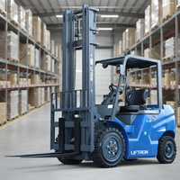 Chariot élévateur électrique Liftron CPD20 pour la manutention de marchandises en entrepôt, capacité de 2 tonnes