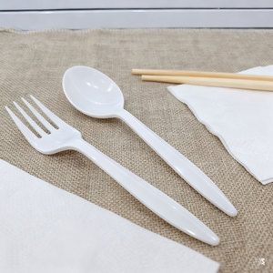 أدوات مائدة بلاستيكية للاستخدام مرة واحدة (سكين، شوكة، ملعقة) للبيع بالجملة بتغليف قابل للتخصيص للفنادق والمطاعم وخدمات التوصيل والمناسبات - Product Image 2