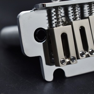 <span class=keywords><strong>Base</strong></span> de puente de trémolo para guitarra eléctrica de 6 cuerdas, puente de trémolo doble pequeño de aleación de zinc, sillín plano, espaciado de cuerdas de 10,5 mm - Product Image 4