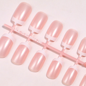 Simplicidad francesa 24 piezas Uñas artificiales naranjas desnudas Cuadrado Blanco Edg Prensa en las uñas Color sólido - Product Image 2